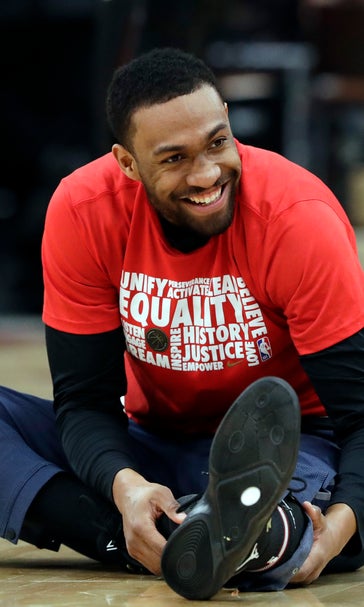 Parker returns to Chicago with Wizards